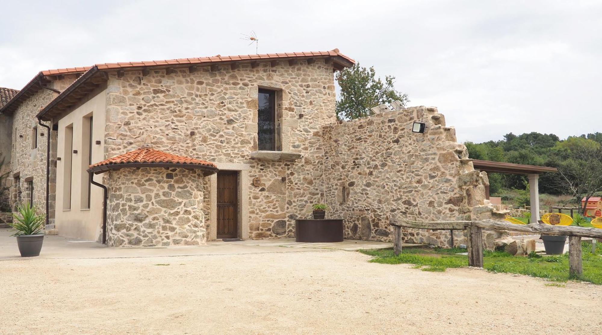 Apartamentos Muralla Sacra Собер Экстерьер фото