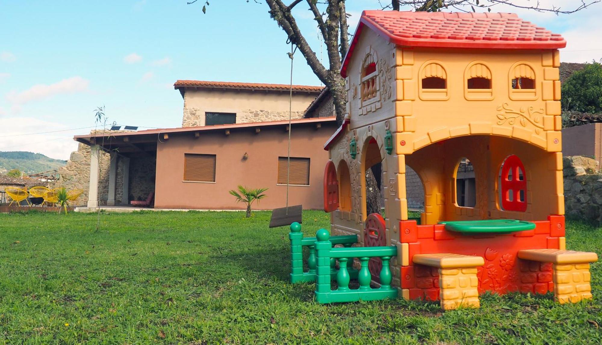 Apartamentos Muralla Sacra Собер Экстерьер фото
